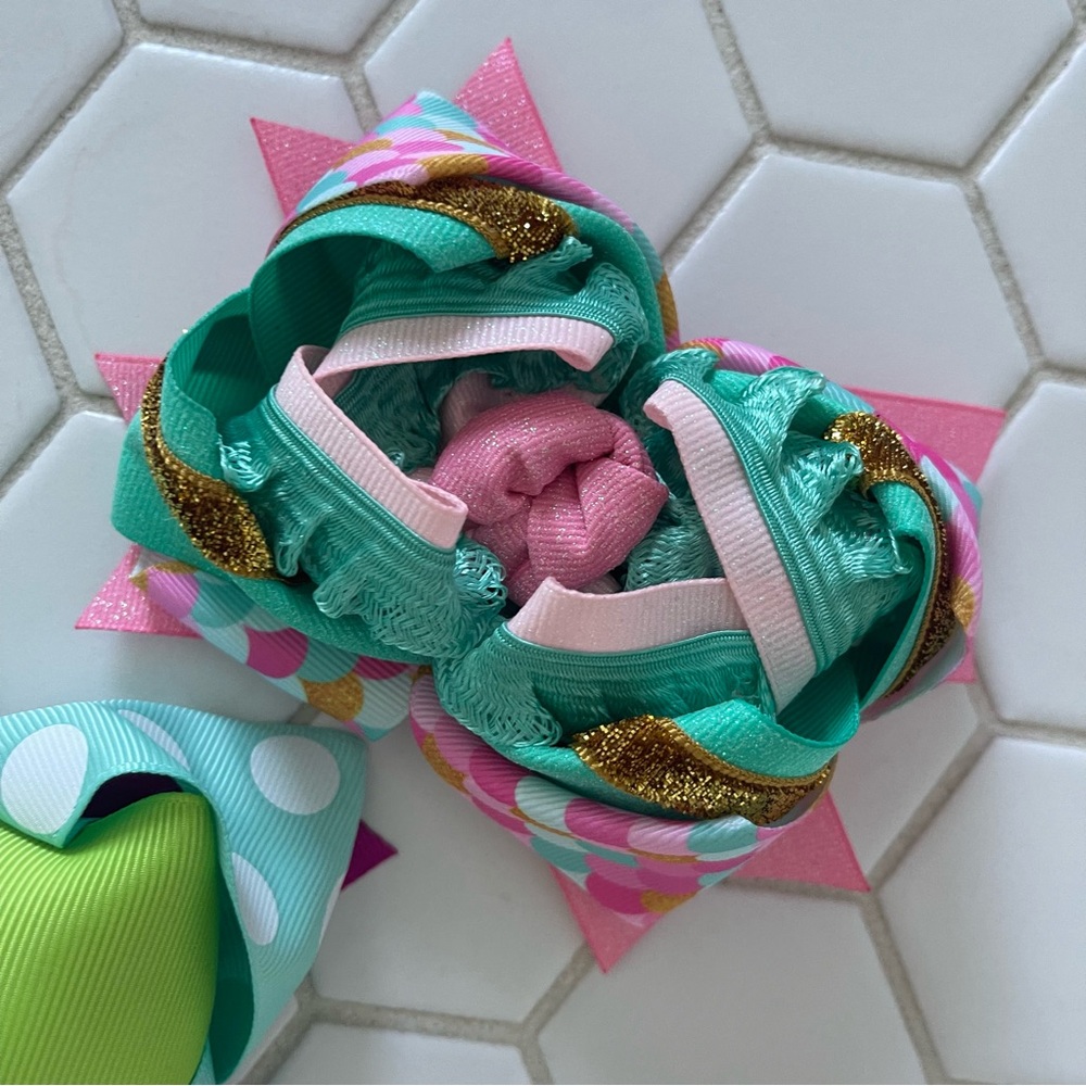 Lilly Reece bow bundle - Picture 3 of 5